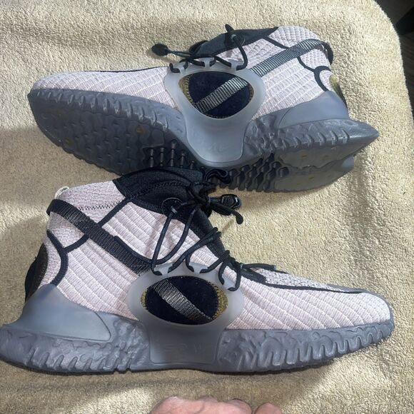 Dh4026-200 Size 13  Nike Flow 20 Ispa Se Grey Black Grey